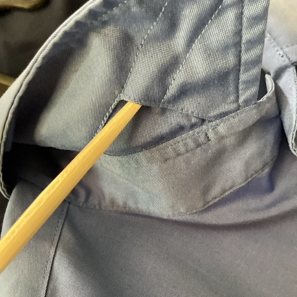 Jos. A Bank Traveler's Collection Button Down Blue Shirt, size 16-34 - Picture 8 of 9